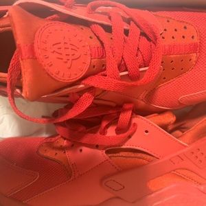 Women’s hurraches